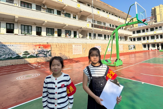 【衡东站】身边的“小哨兵”，平安满校园，小记者探访校园"课间管理安全员"