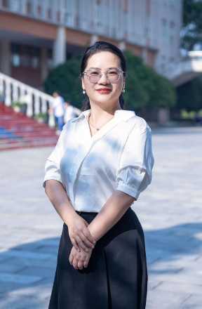 【湖湘好教师】以语文为灯照见成长——记湖南师大附中博才实验中学教师刘艳