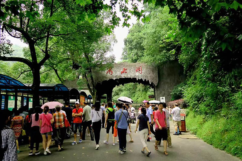 机票即门票！滴水洞景区门票8折！！！