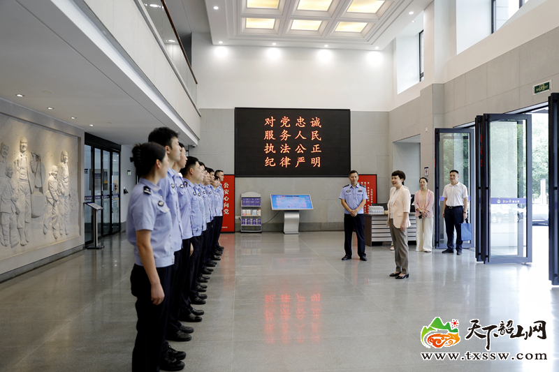 bedd7f4d270ffb17b5436f342f165af_副本.jpg