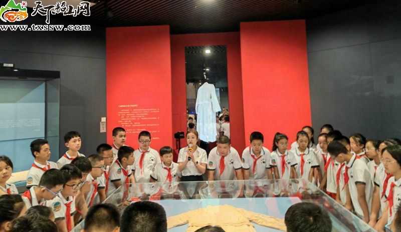 EF475FCCA6EDCC1AFB81E6FC868C8049_毒霸看图(1)_副本_副本.jpg