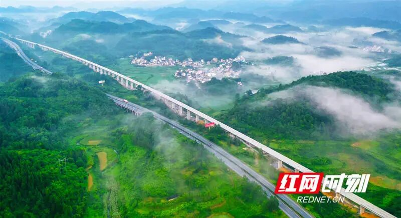 湖南将开通长沙—韶山旅游专列、长沙—张家界环线旅游列车