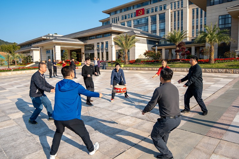 图片4.png 图片4.png