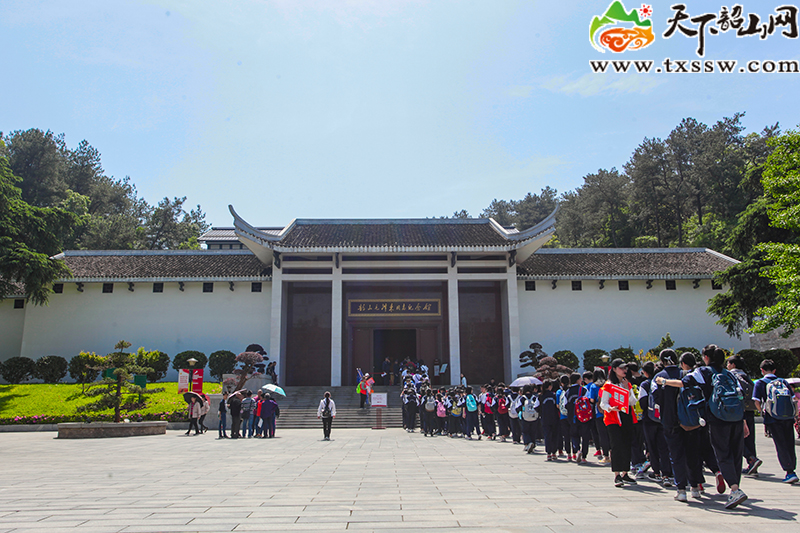 图片4.jpg 图片4.jpg