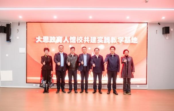 图片3.jpg 图片3.jpg