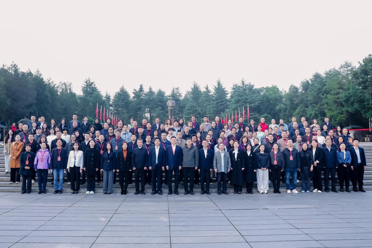 图片4.jpg 图片4.jpg