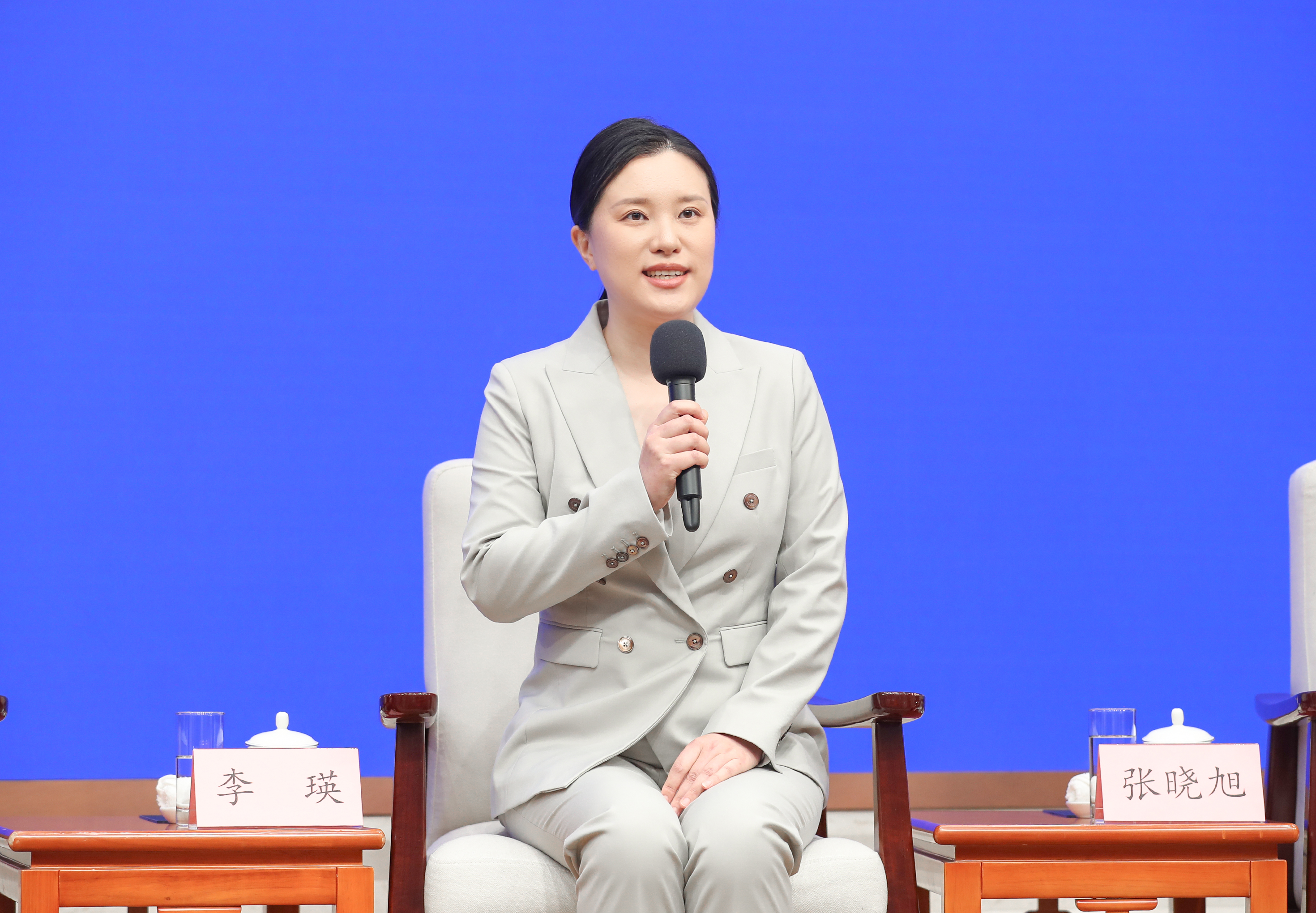 40c5ff2704a80c4758f3bada93a99a63.jpg