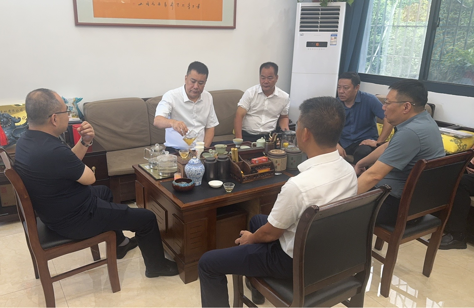 临武花塘乡人大:优化“组合拳”,打造营商环境新高地图片1.png 临武花塘乡人大:优化“组合拳”,打造营商环境新高地图片1.png