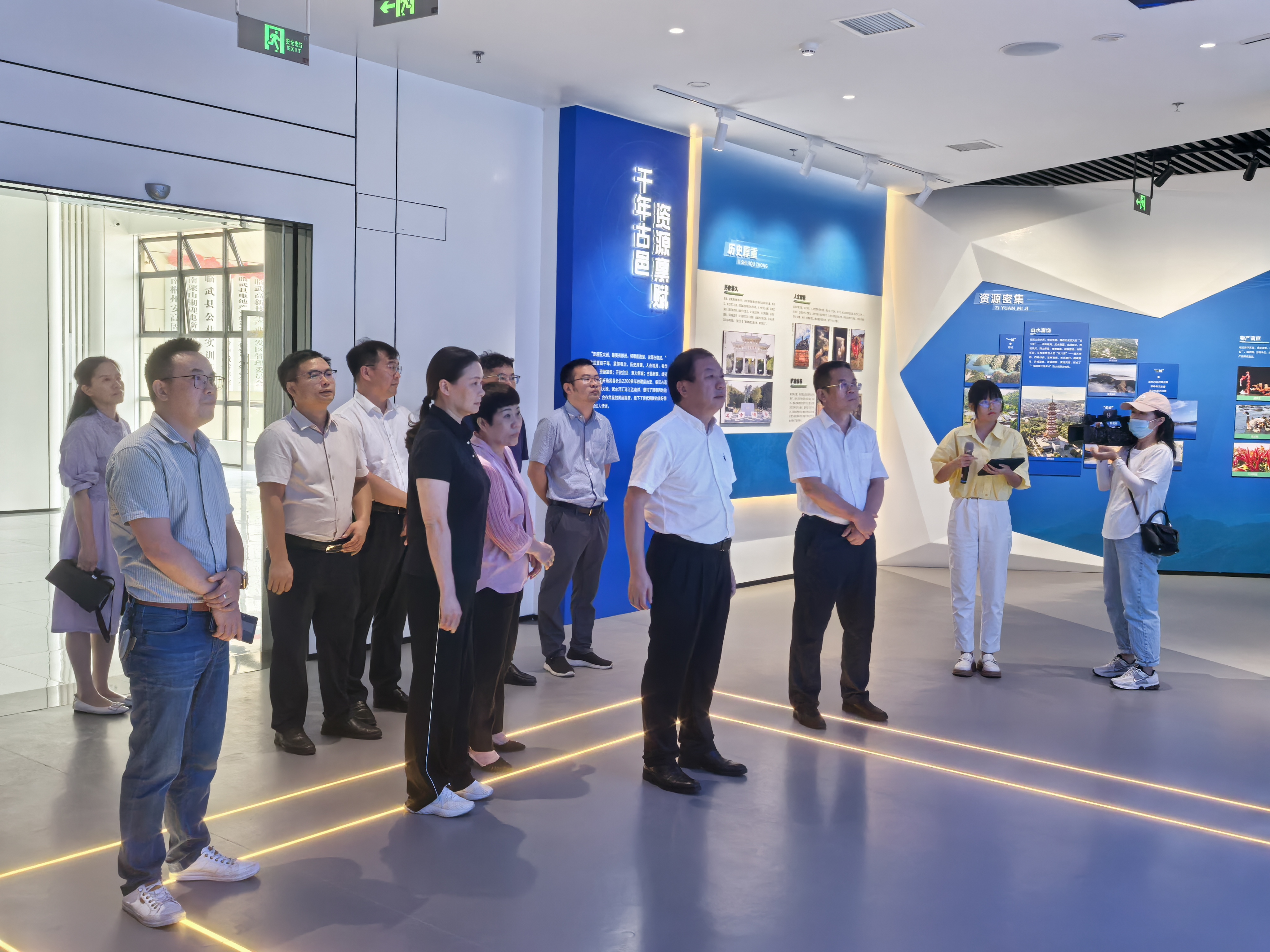 郴州市人大常委会检查组赴临武县开展促进科技成果转化法执行情况检查图片1.jpg 郴州市人大常委会检查组赴临武县开展促进科技成果转化法执行情况检查图片1.jpg