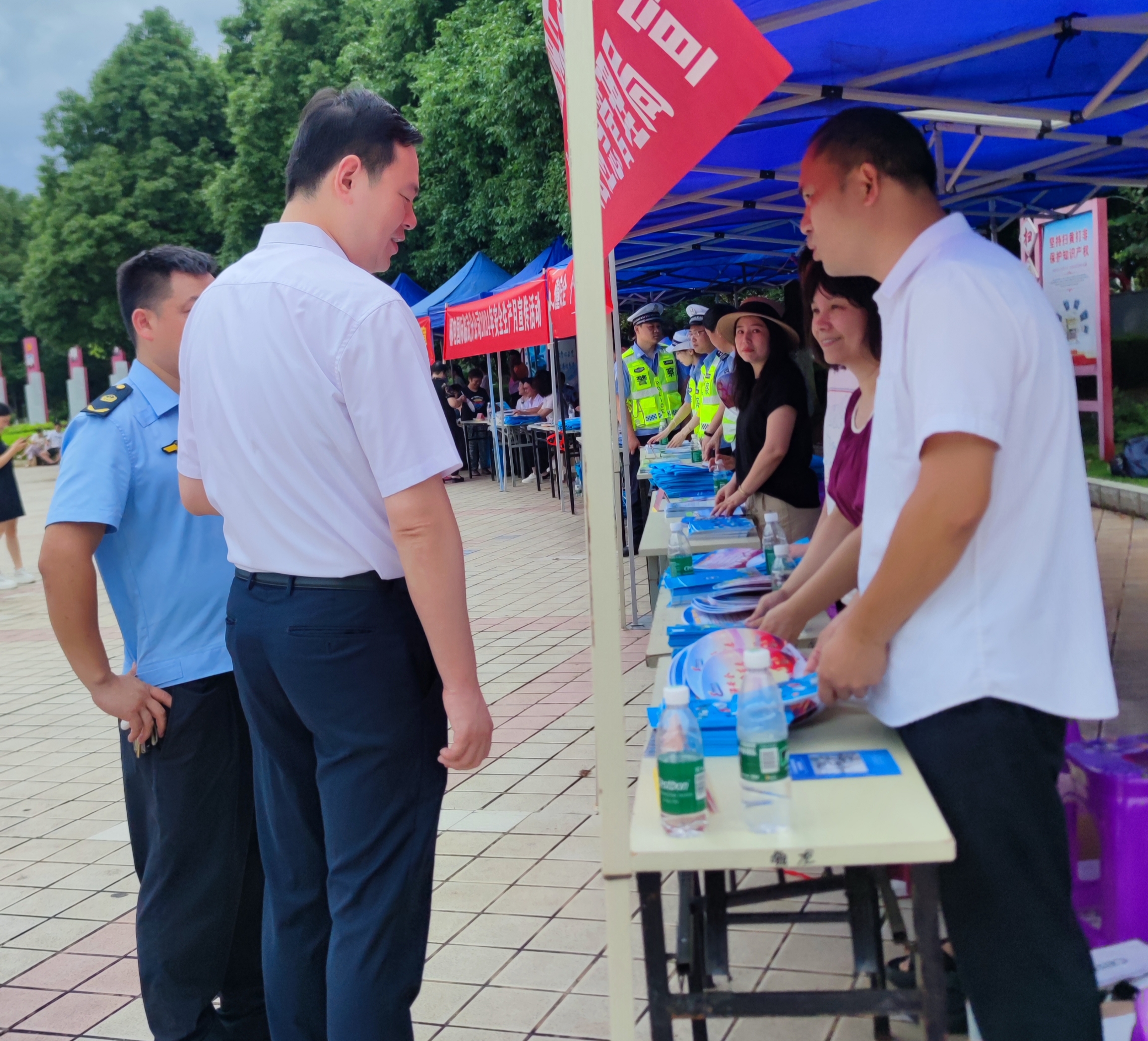 临武人大:法治护安,人大在行动图片1.jpg 临武人大:法治护安,人大在行动图片1.jpg