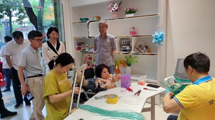 临武县人大常委会调研残疾人权益保障工作图片2.jpg 临武县人大常委会调研残疾人权益保障工作图片2.jpg