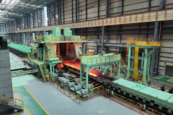 【新华视点】从硅钢到“三电” “十里钢城”的产业链升级