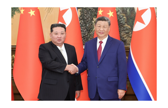 习近平同朝鲜劳动党总书记、国务委员长金正恩举行会谈