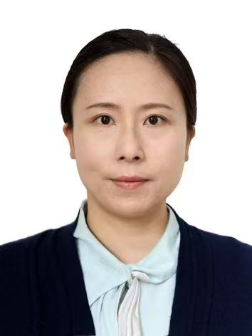 杨丹.jpg