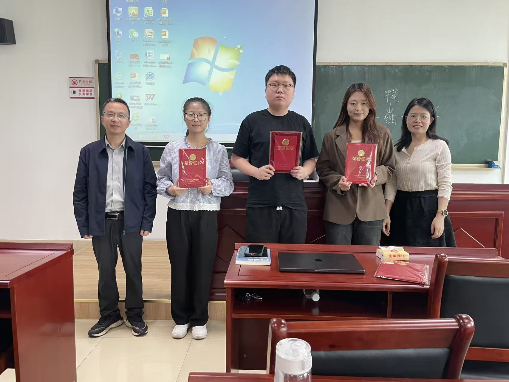 图片 2.png 图片 2.png