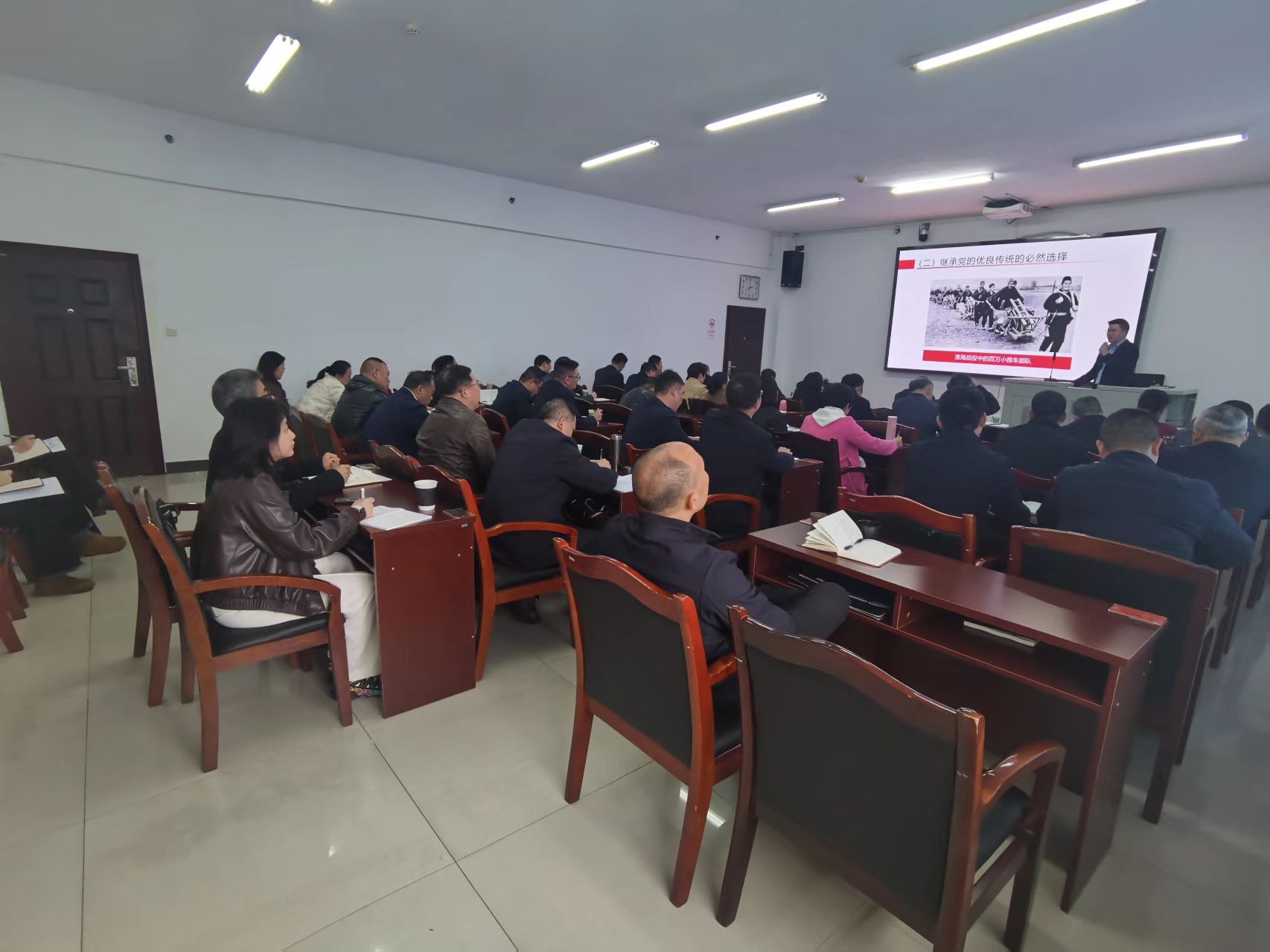 407924468.jpg 407924468.jpg