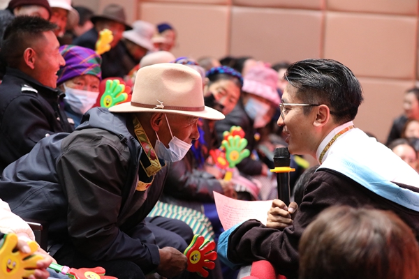 图为现场知识抢答环节.JPG