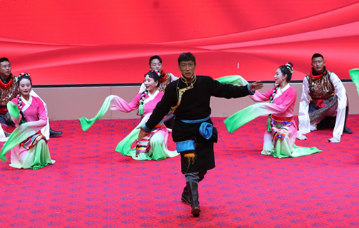 图为开场舞《吉祥桑日》.JPG
