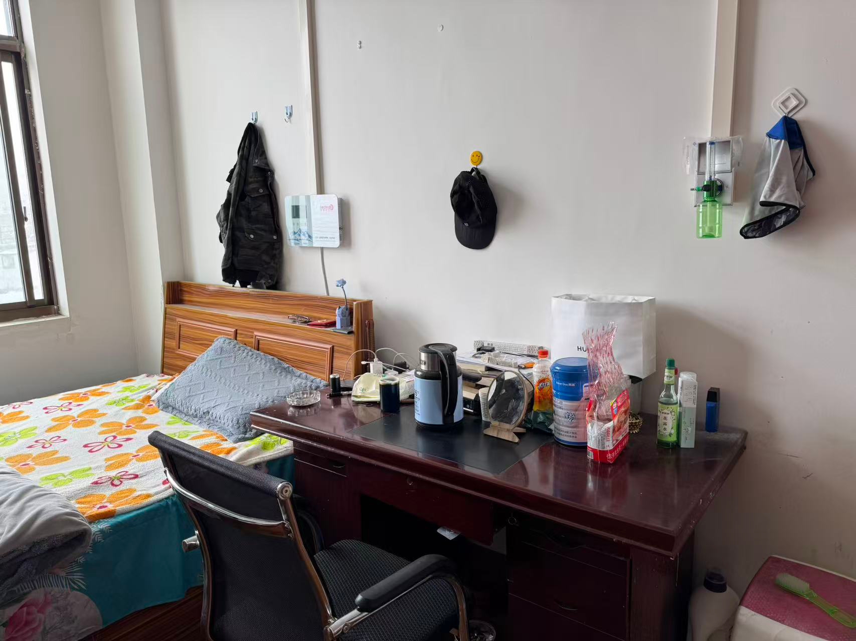 已经安装好供氧设备的干部职工宿舍.jpg 已经安装好供氧设备的干部职工宿舍.jpg