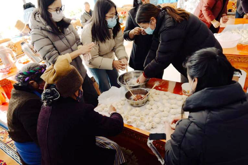 错那市觉拉乡开展“我在文明实践所过佳节”暨“关爱老人，共庆元宵”主题活动 (3).png