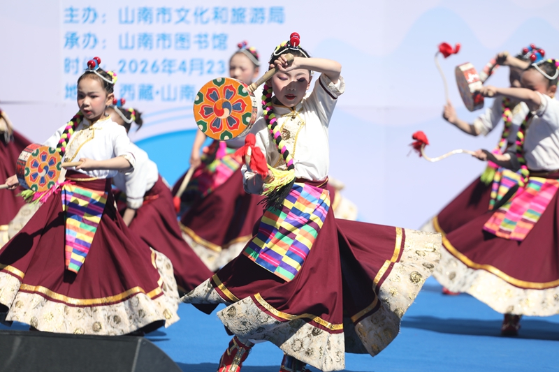 图为开场舞 (2).jpg