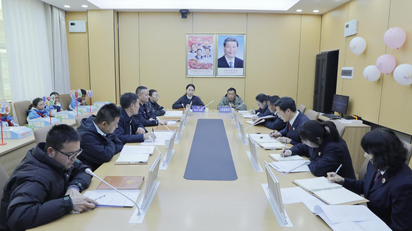 洛扎2.png 洛扎2.png