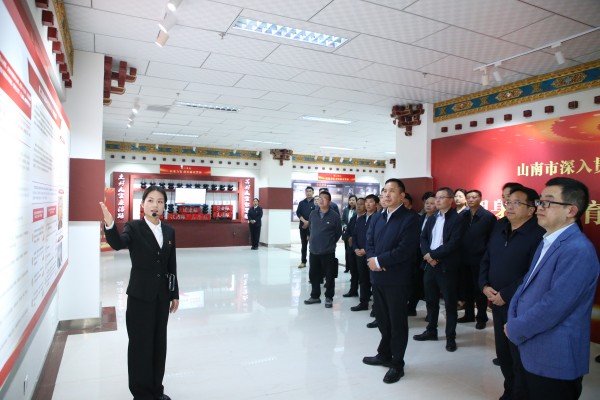 CS6K2972_副本.jpg
