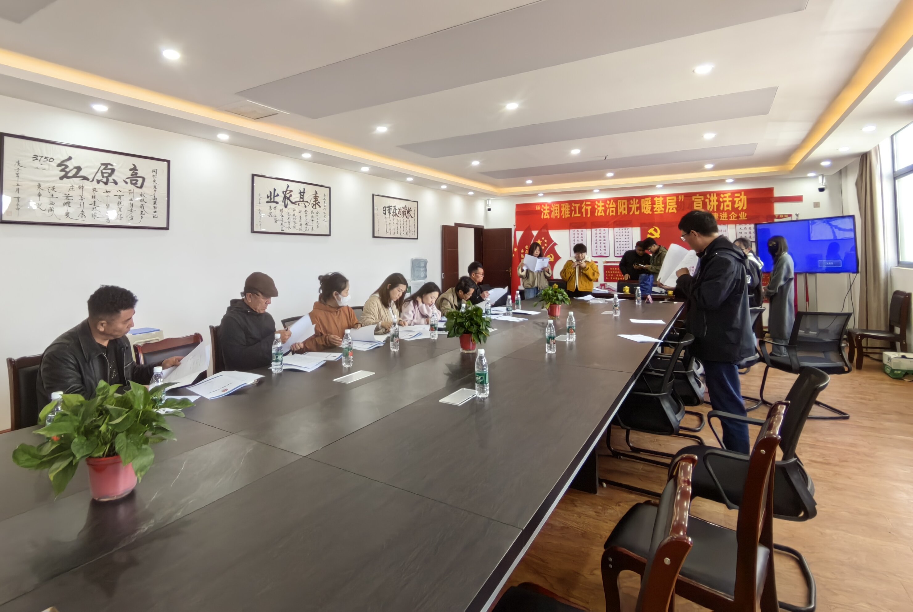 普法宣传“零距离” 法治意识润民心活动图片 (9).jpg 普法宣传“零距离” 法治意识润民心活动图片 (9).jpg