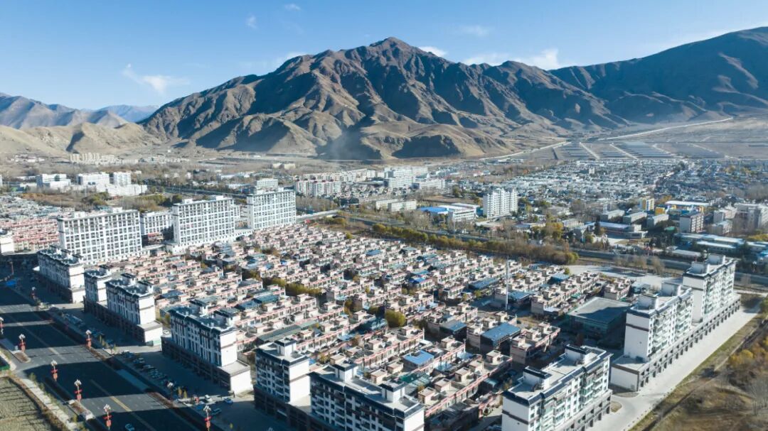 乃东街道城市焕新2.jpg 乃东街道城市焕新2.jpg