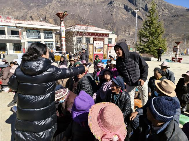 加查县群团工作部开展创建平安家庭知识竞赛志愿服务活动 (2).png 加查县群团工作部开展创建平安家庭知识竞赛志愿服务活动 (2).png