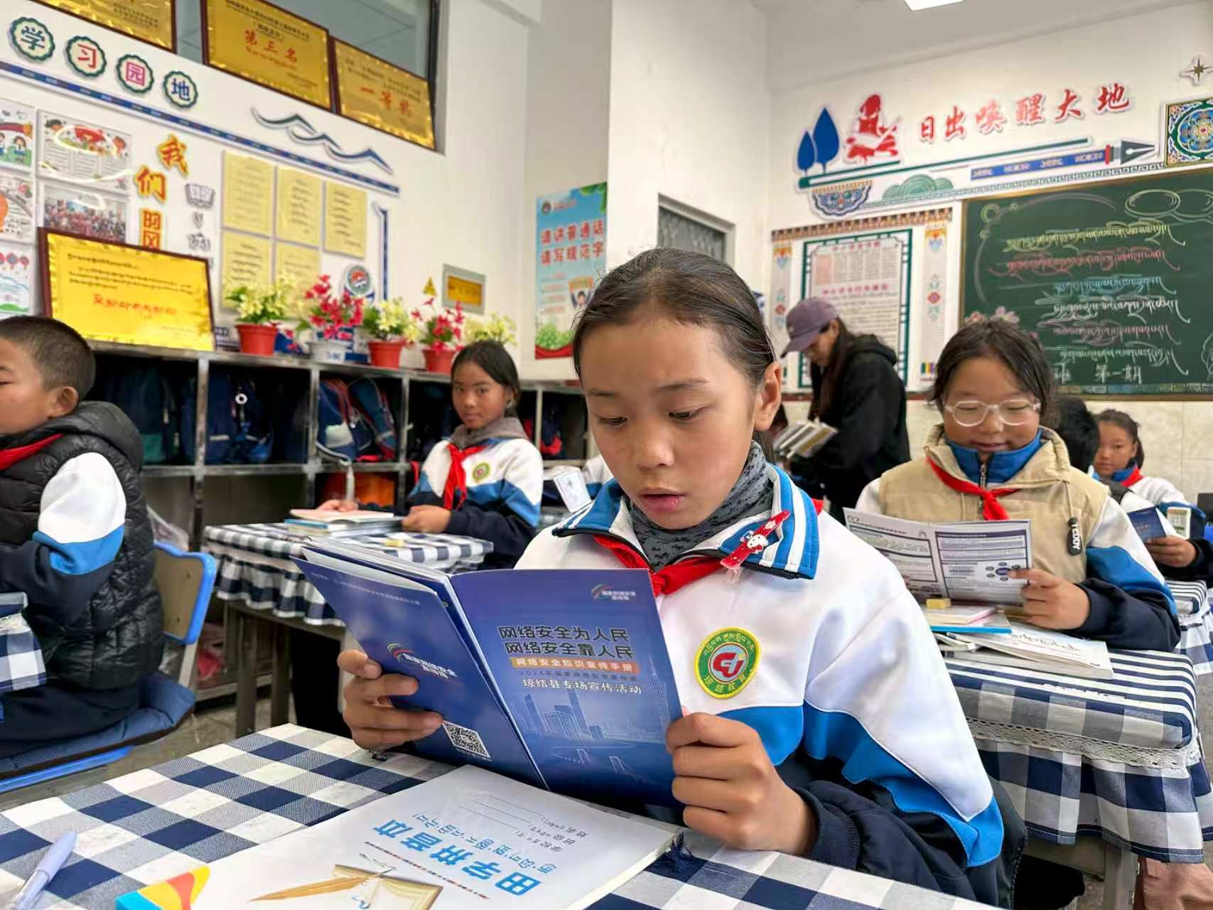 琼结县：高原春风化雨，理论“声”入心田 (7).jpg