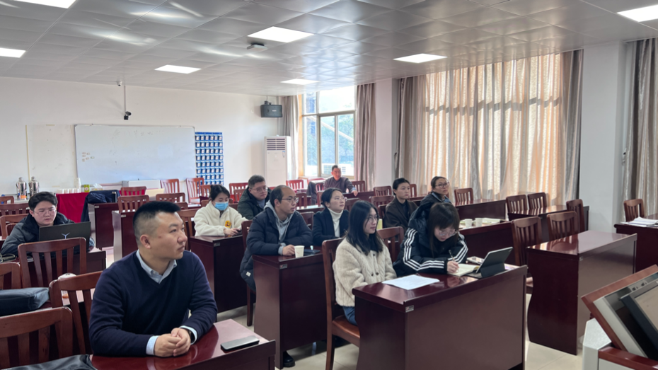 充电赋能强本领 以培促干启新程