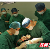 小伙因车祸毁容，湘雅医院3D打印技术成功修复容貌