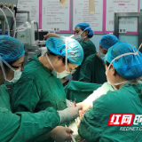 胎盘植入“命悬一线” 多科合作母婴平安