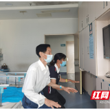 病房里掀起运动热 “四个一”助身心“防疫”
