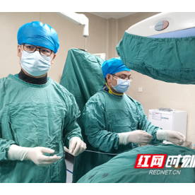 50岁渐冻症女子进食困难 介入医生用“小管道”20分钟成功解决
