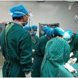 张家界:大出血产妇输血9700毫升脱险 丈夫无偿献血感恩社会