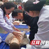 张家界：慈利县人民医院“学党史办实事”健康服务进社区
