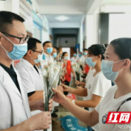 郴州北湖区：“疫”路有你，致敬最美医者