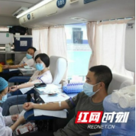 张家界：桑植县开展无偿献血活动
