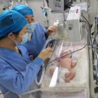 张家界：“云探视”温暖上线，让亲情“触屏可及”