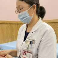 秋季换季昼夜温差大 小儿推拿专家张珊平应对小孩生病有妙招