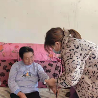 张家界：家庭医生慢病随访服务进家门