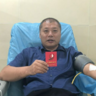 百次献血者高文毕：17年坚守初心 与爱同行