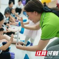 感知中华民族传统文化 青年志愿者服务走进早教课堂