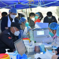 做患者最坚强的“医”靠 张家界医务人员组团献血