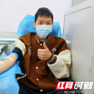 返乡学子积极献血 郴州市中心血站呼吁更多青年参与其中