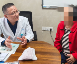 别做“脆皮”中年人 医生提醒:高危人群应定期为骨骼做“年检”