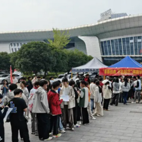 湘南学院开展“青春热血 不负韶华”主题献血活动