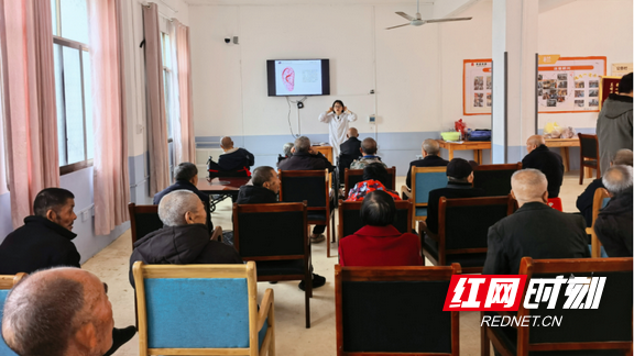 640.wm.png 640.wm.png